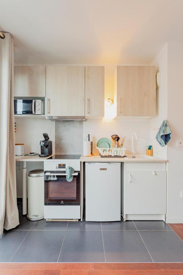 Studio Doux Et Cosy Paris Apartment ฌ็องตีญี ภายนอก รูปภาพ